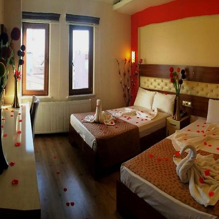 Mesnevi Hotel Konya Esterno foto