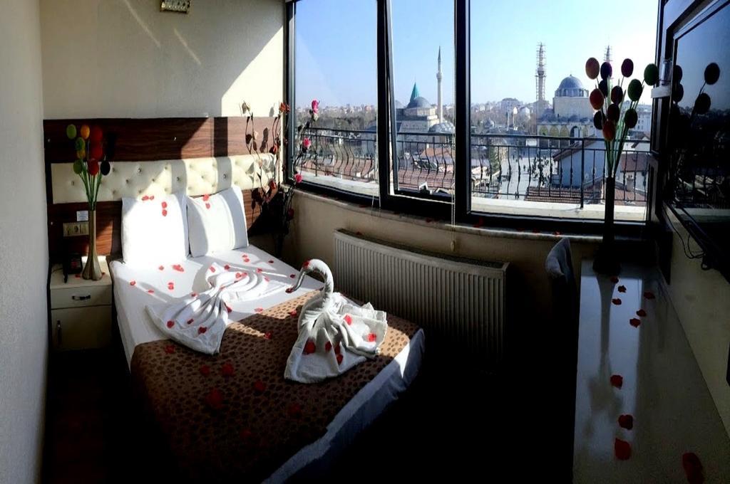 Mesnevi Hotel Konya Esterno foto