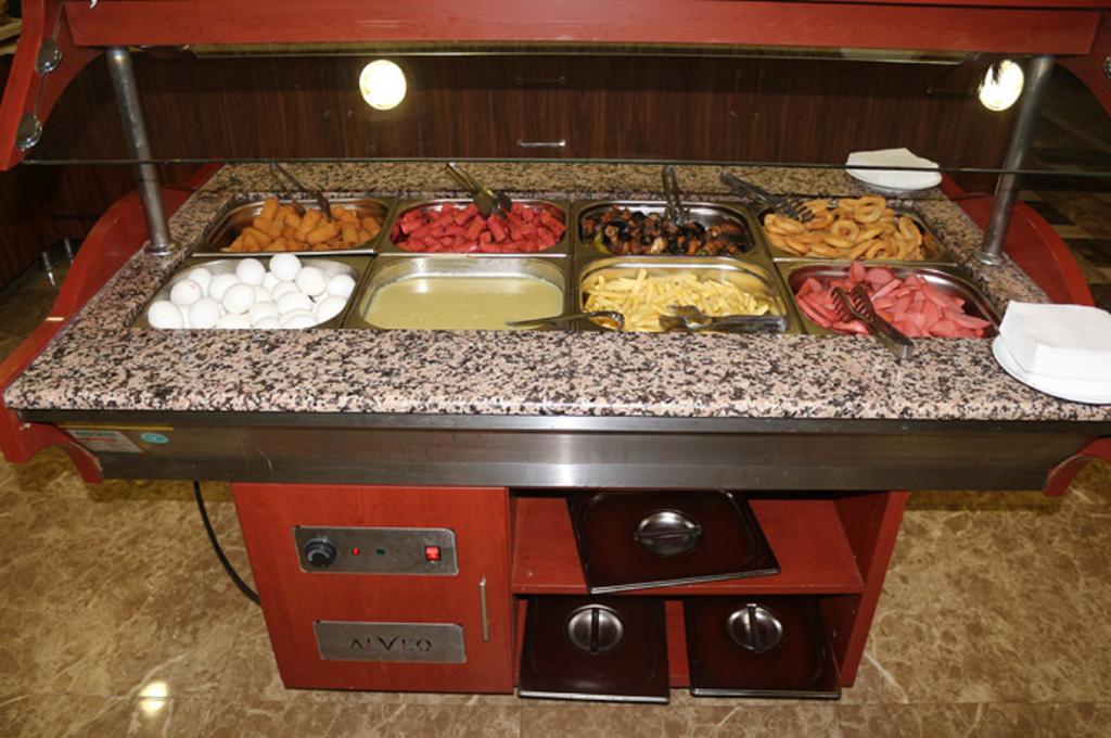 Mesnevi Hotel Konya Esterno foto