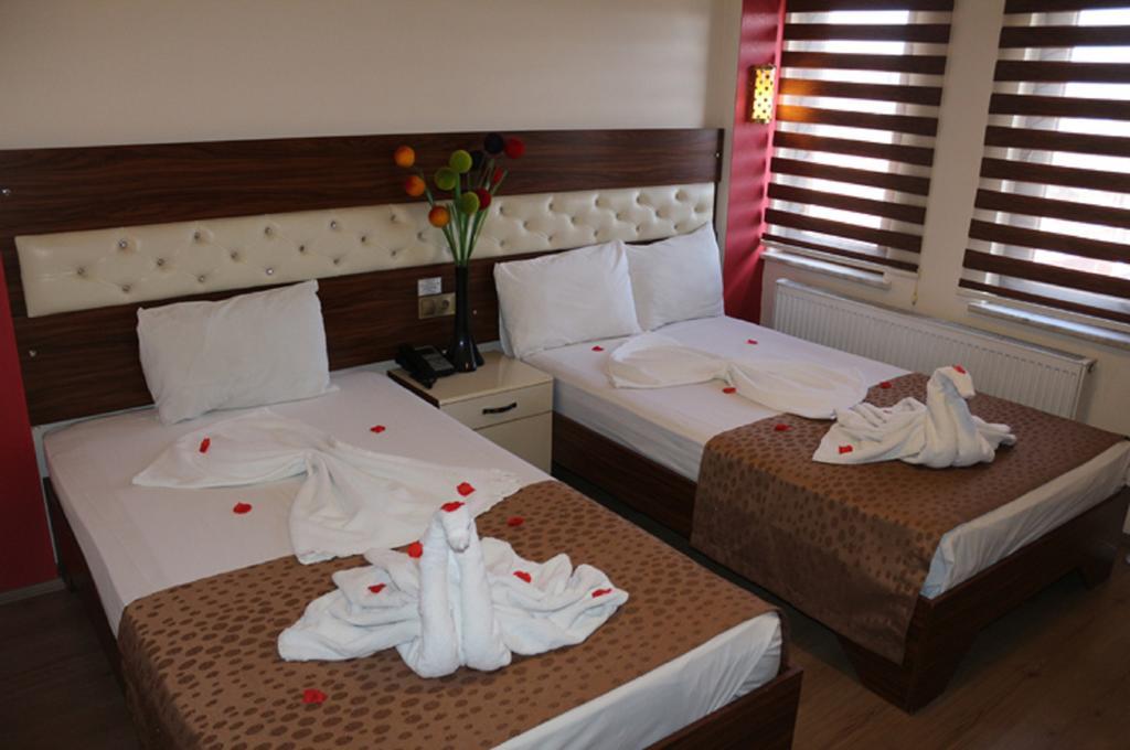 Mesnevi Hotel Konya Esterno foto